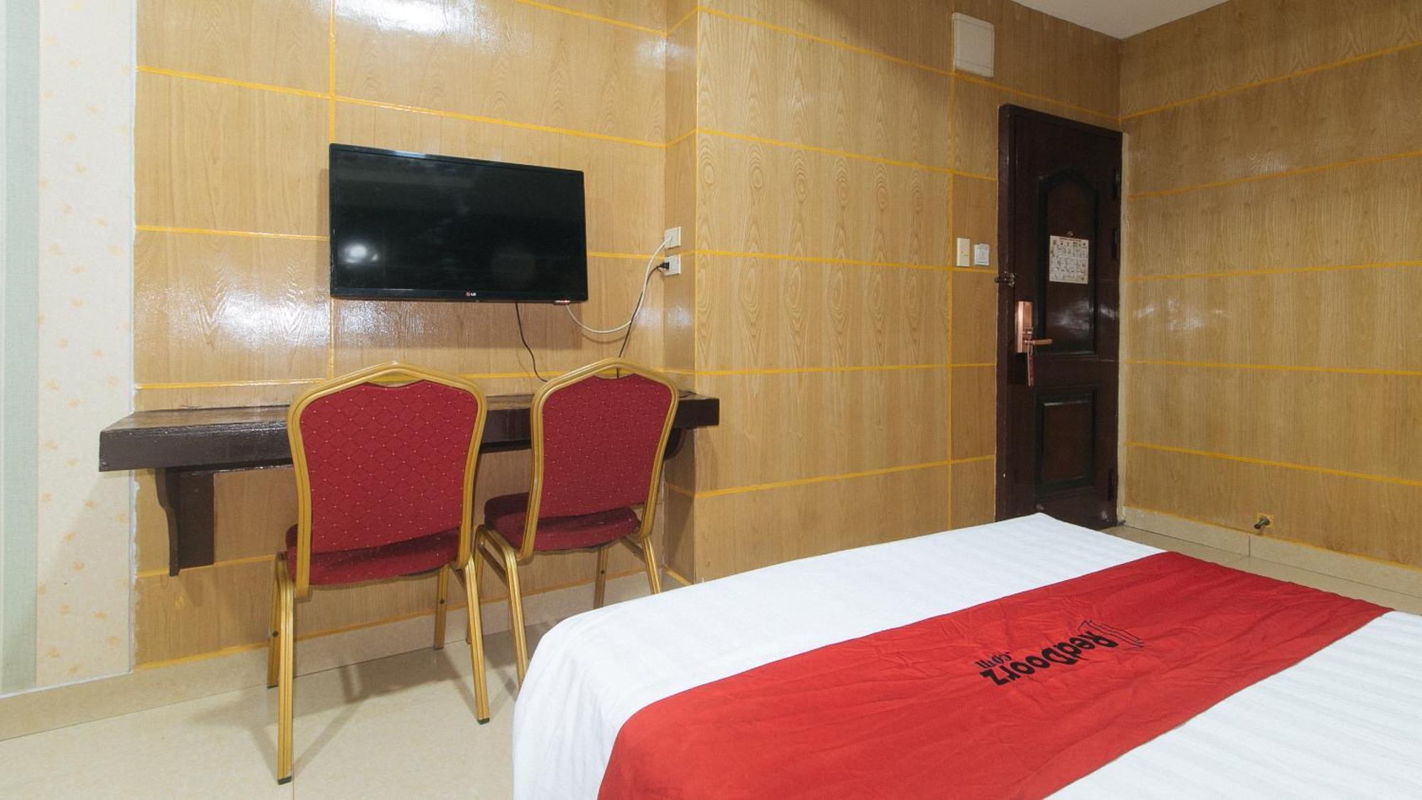 Reddoorz At Winter Hotel Araneta Quezon City Ngoại thất bức ảnh