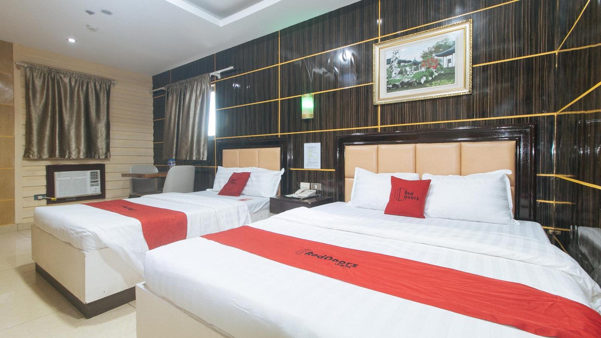 Reddoorz At Winter Hotel Araneta Quezon City Ngoại thất bức ảnh