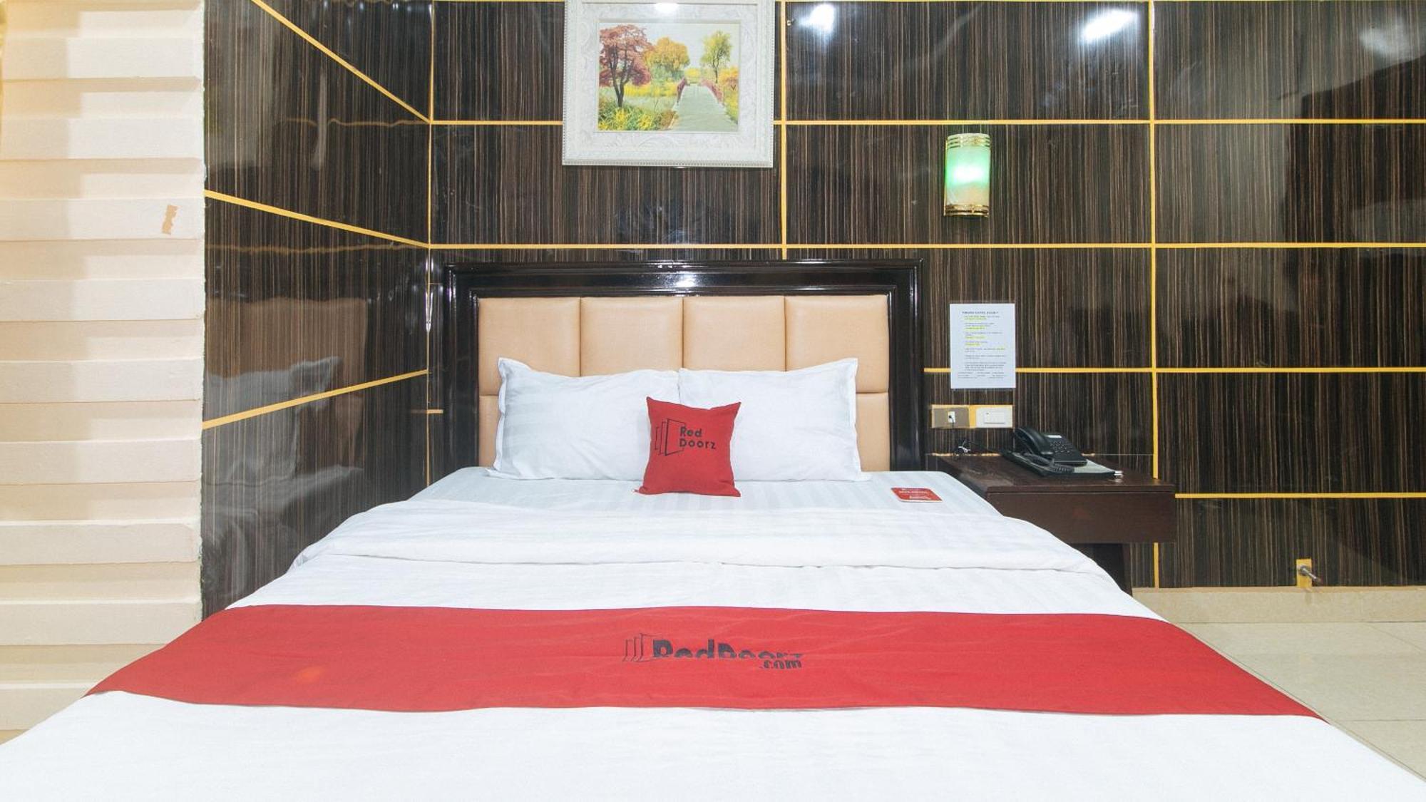 Reddoorz At Winter Hotel Araneta Quezon City Ngoại thất bức ảnh