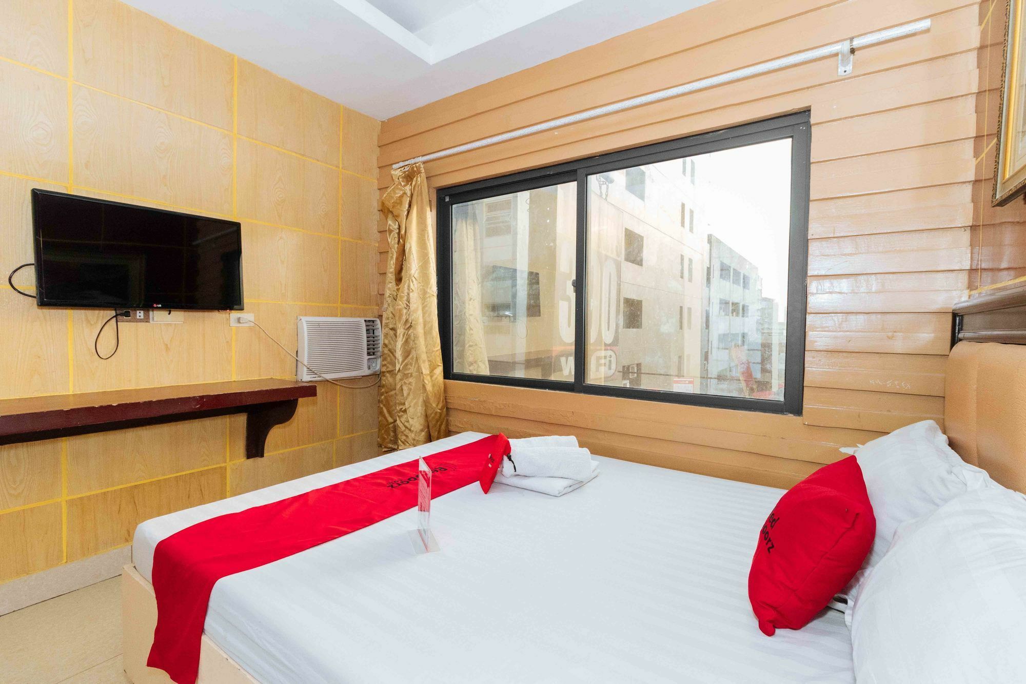 Reddoorz At Winter Hotel Araneta Quezon City Ngoại thất bức ảnh