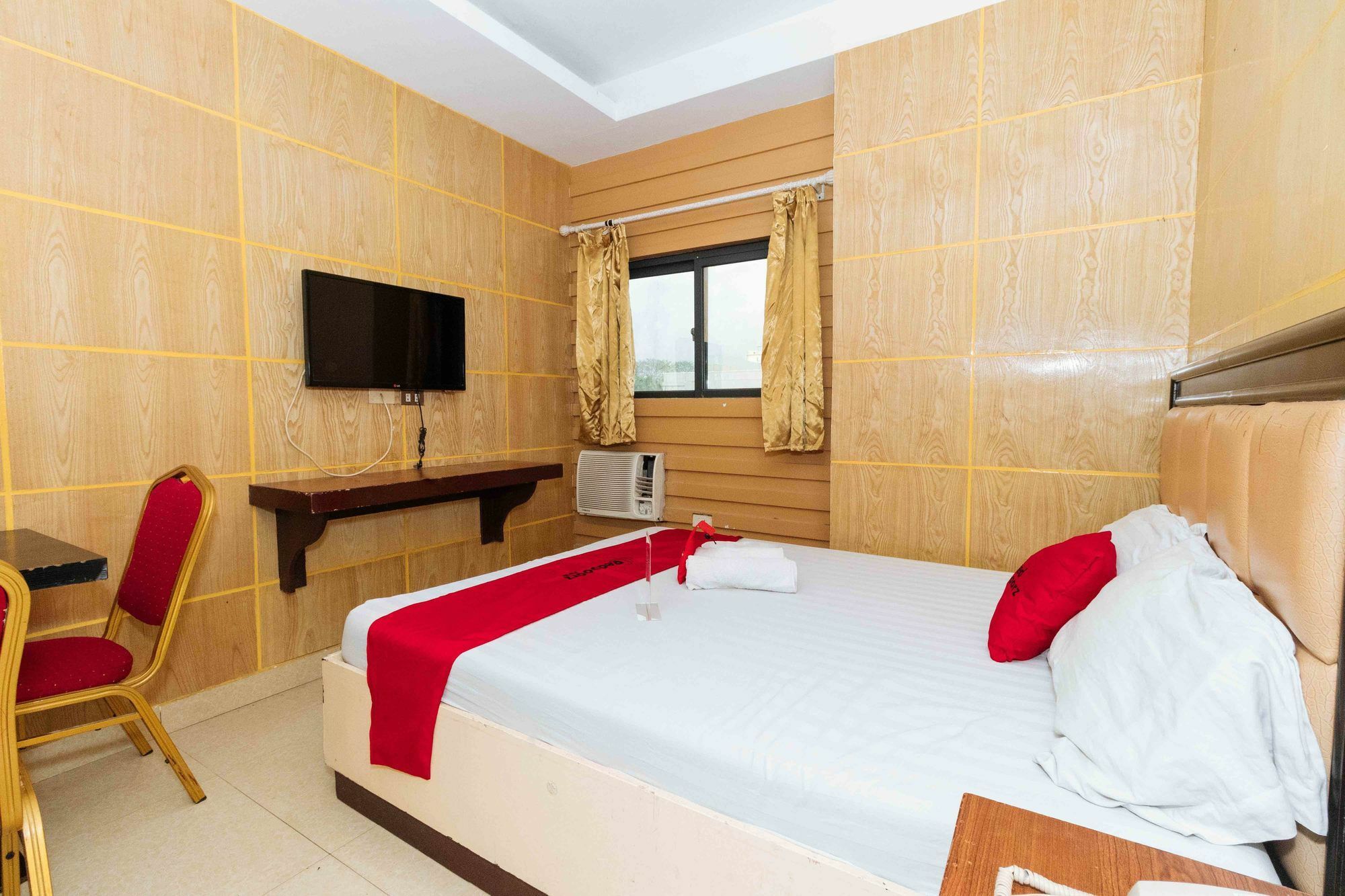 Reddoorz At Winter Hotel Araneta Quezon City Ngoại thất bức ảnh